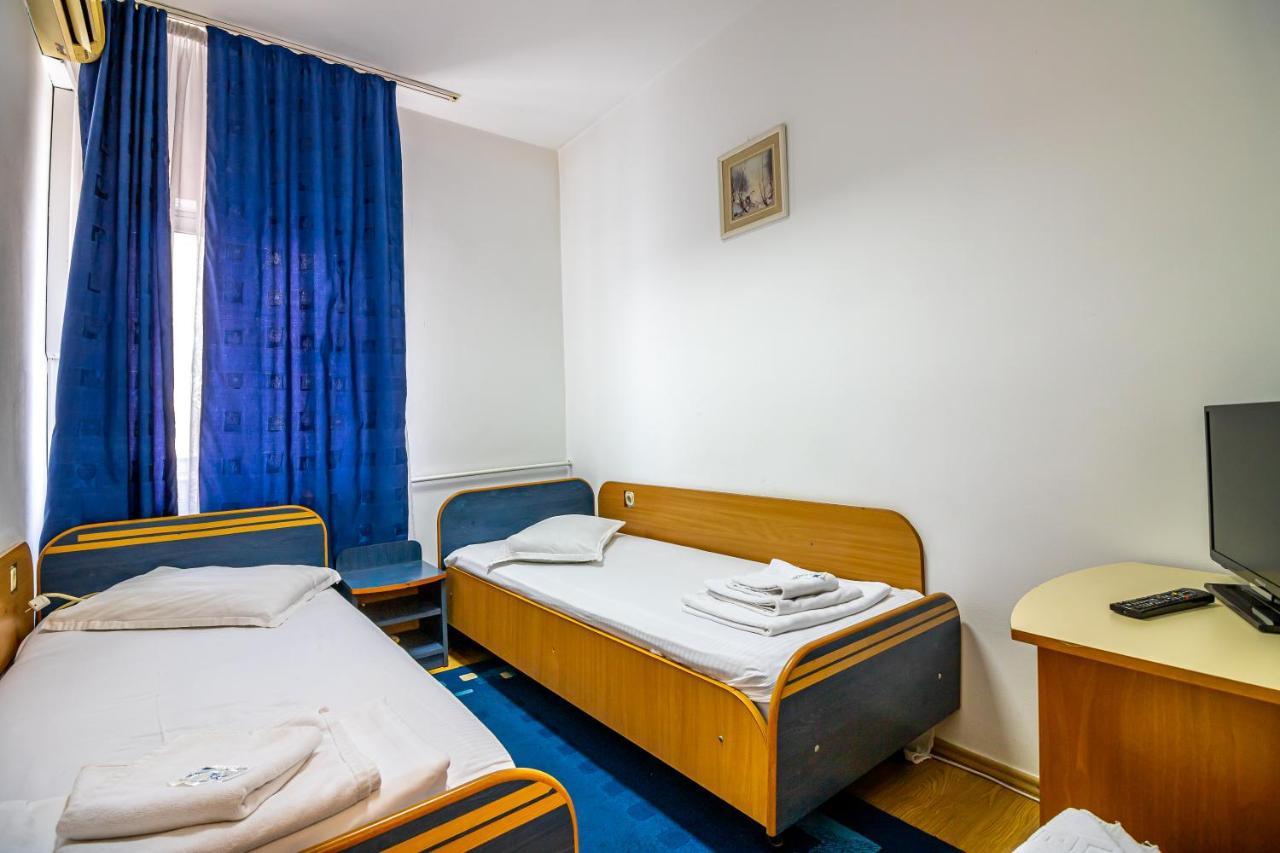 Motel Dasiana Târgu Jiu Eksteriør bilde